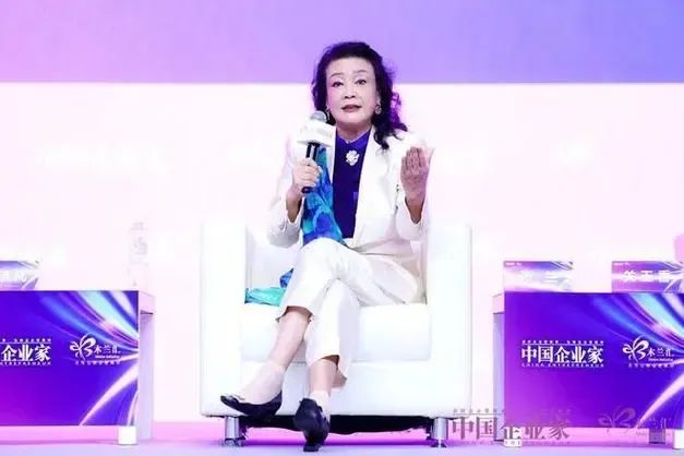 俏江南(nán)創始人(rén)張蘭：我準備去(qù)打幹細胞，因為(wèi)還(hái)要(yào)奮鬥20年(nián)